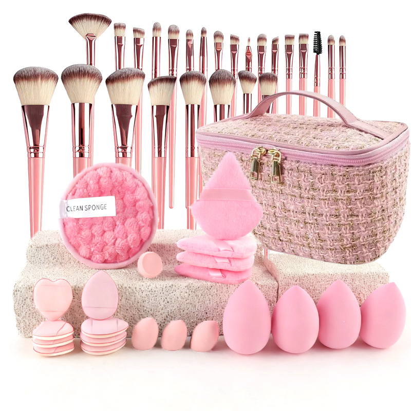 Makeup Brush Set Chic Fragranc - Travel Accessories And Bags recension och pris