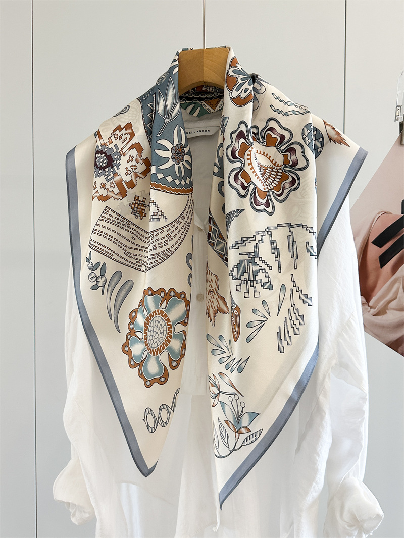 Horse Print Women 90CM Bandana - Travel Accessories To Gift recension och pris