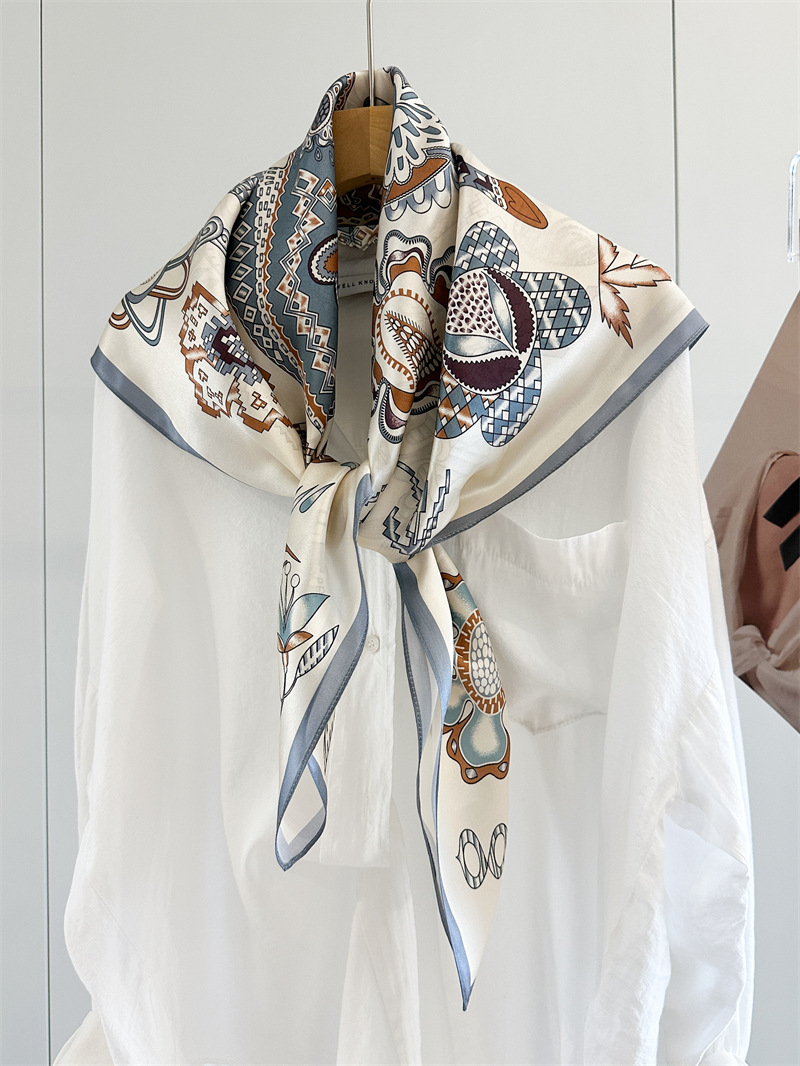 Horse Print Women 90CM Bandana - Travel Accessories To Gift recension och pris