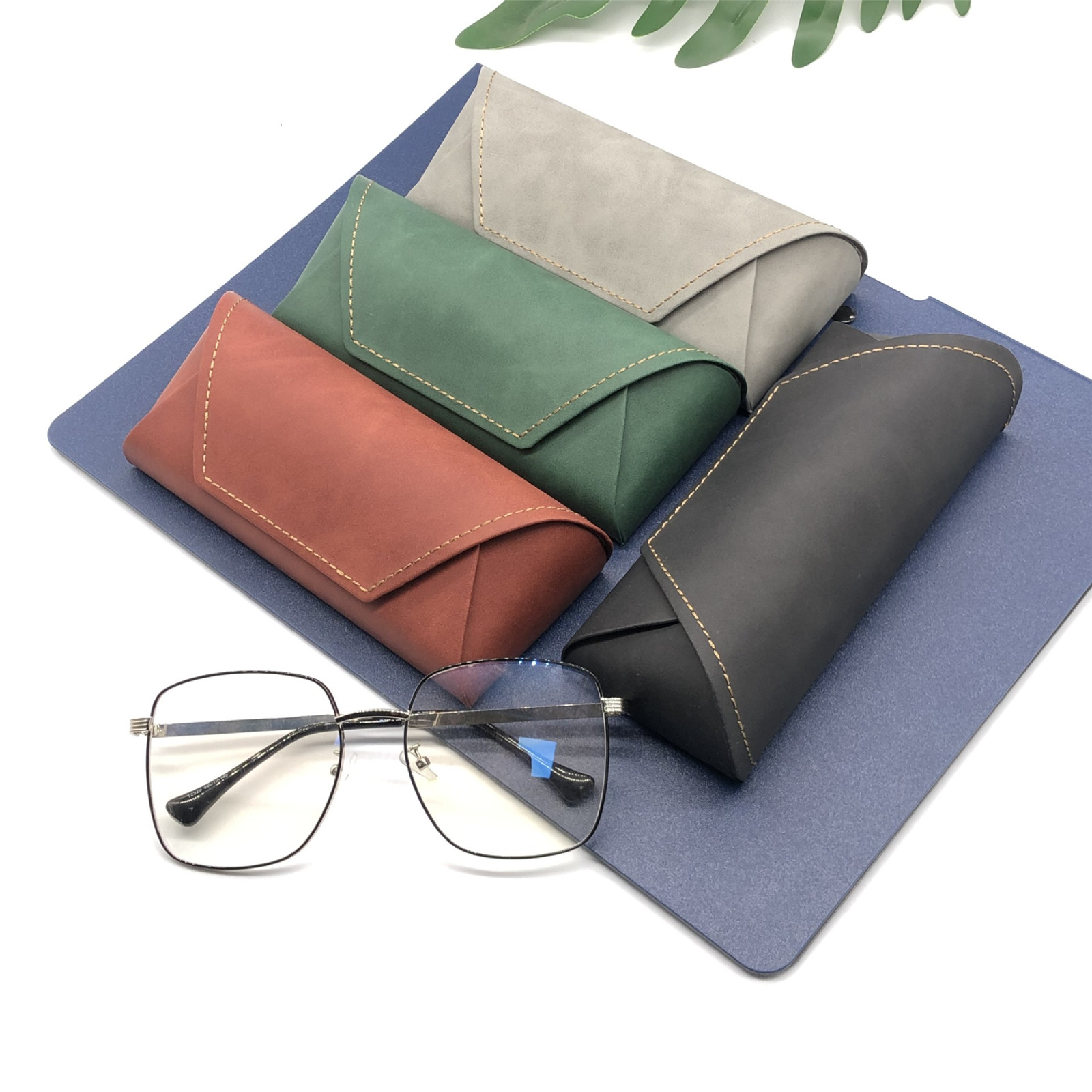 Spectacle Case Pu+Metal Eyewea - Travel Accessories Ideas recension och pris