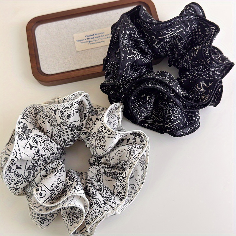 Elegant Black and White Fabric - Travel Accessories Kit recension och pris