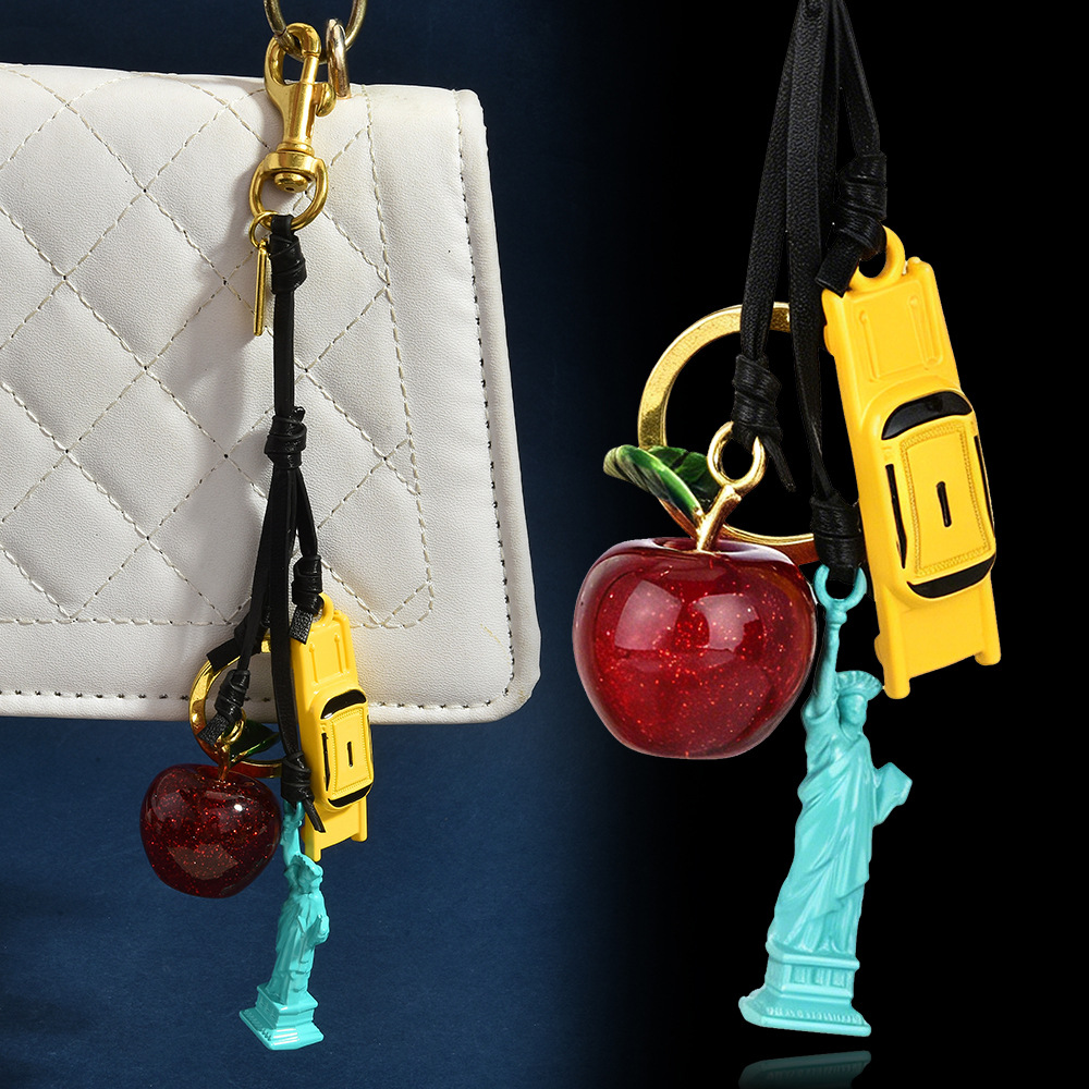 New York City Theme Multi Char - Travel Accessories Apple recension och pris
